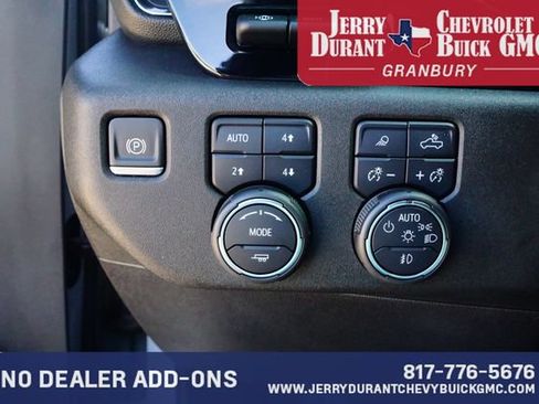 Used 2024 Chevrolet Silverado 2500 ZR2 w/ Technology Package AWD/4WD image 15