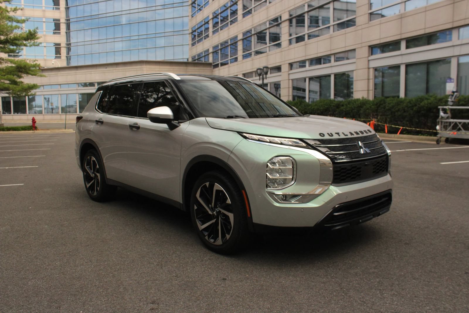 Used 2022 Mitsubishi Outlander SEL FWD image 1