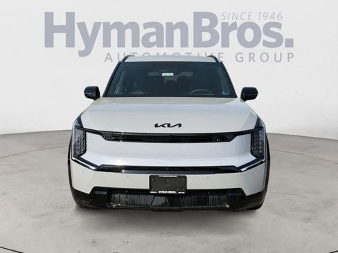 New 2026 Kia EV9 Land w/ Nightfall Edition Package AWD/4WD image 9