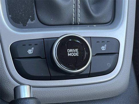 Used 2026 Hyundai Venue SEL image 31