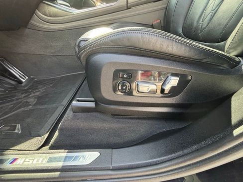 Used 2020 BMW X7 M50i image 10