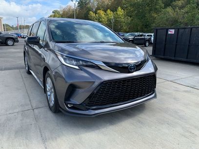 Used 2021 Toyota Sienna XSE w/ XSE Plus Package