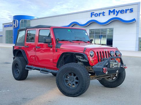 Used 2012 Jeep Wrangler Unlimited Sport image 1