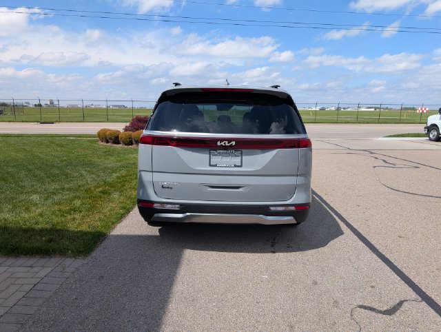 Used 2024 Kia Carnival SX Prestige FWD image 6