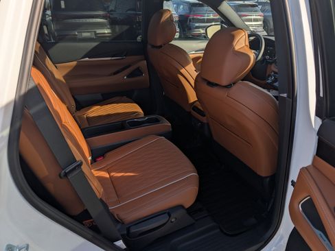 New 2026 INFINITI QX60 Autograph image 22