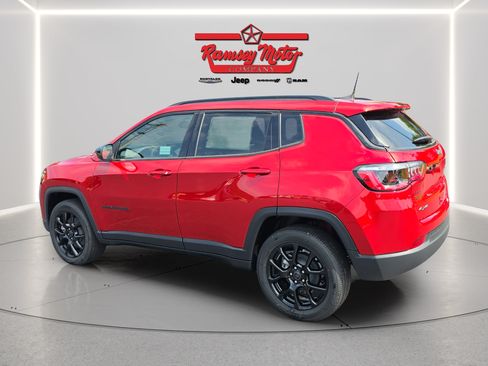 New 2026 Jeep Compass Latitude AWD/4WD image 3