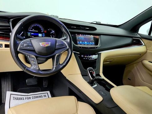Used 2019 Cadillac XT5 Luxury FWD image 13