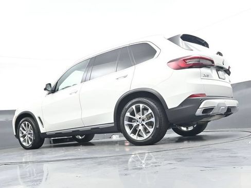 Used 2021 BMW X5 xDrive40i w/ Premium Package 3 AWD/4WD image 33