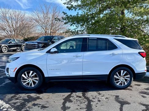 Used 2024 Chevrolet Equinox Premier image 4