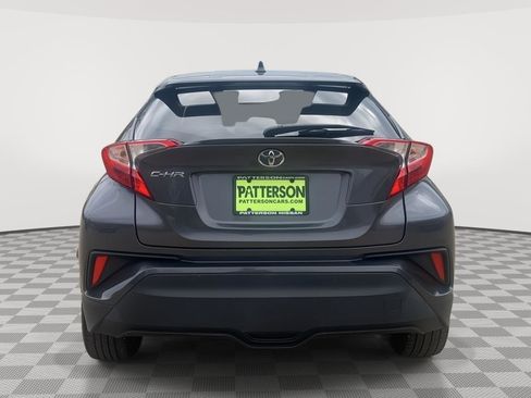 Used 2021 Toyota C-HR XLE image 3