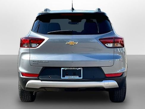 Used 2024 Chevrolet TrailBlazer LT w/ LT Cold Weather Package AWD/4WD image 4