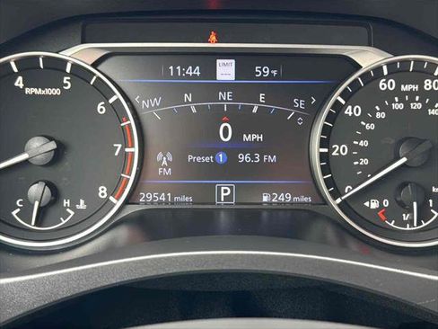 Used 2024 Nissan Altima 2.5 SL FWD image 21