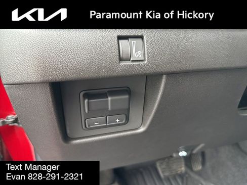 Used 2026 Chevrolet Colorado Trail Boss AWD/4WD image 19