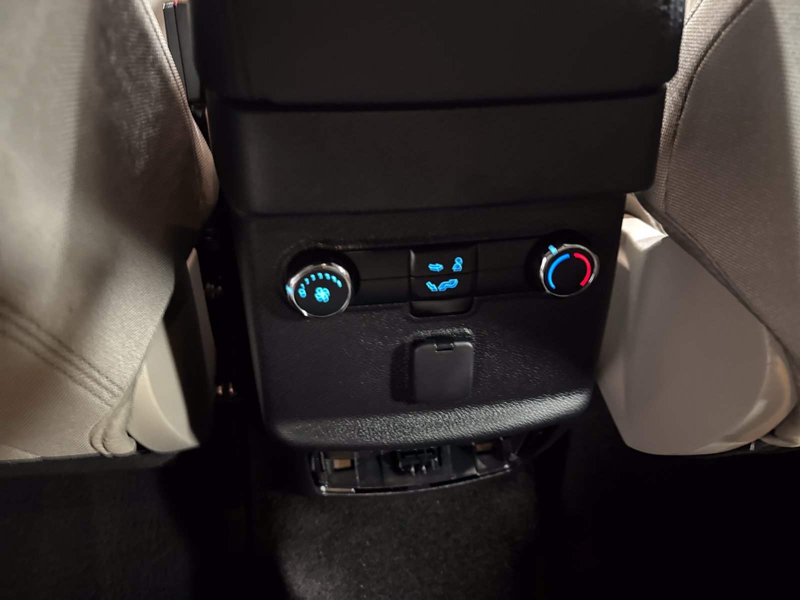 Used 2018 Ford Explorer 4WD image 21