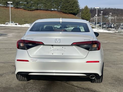 Used 2023 Honda Civic Sport image 4