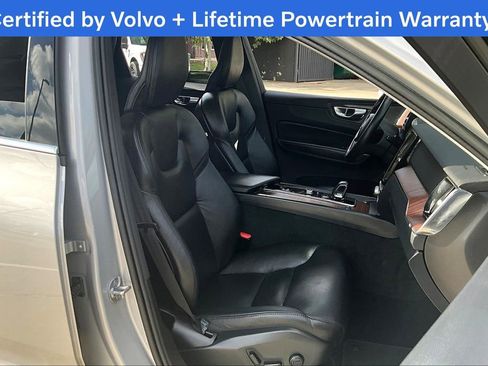 Certified 2023 Volvo XC60 B5 Plus image 9
