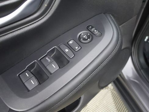 Used 2025 Honda HR-V LX image 31