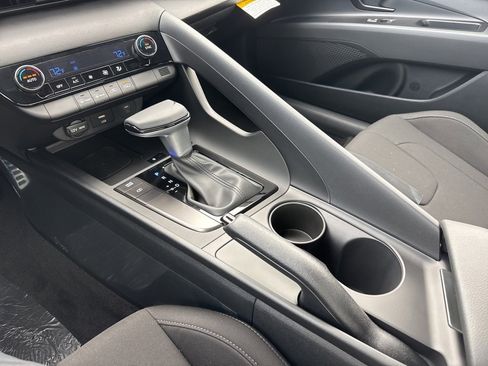 New 2025 Hyundai Elantra Sport image 26