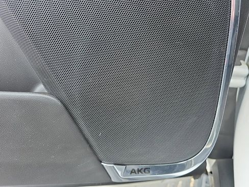 Used 2025 Cadillac Escalade V image 18