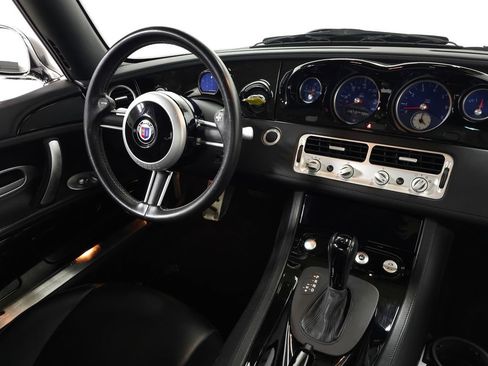 Used 2003 BMW Z8 RWD image 15