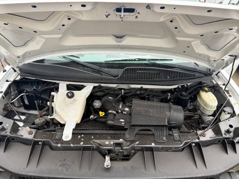 Used 2013 Chevrolet Express 2500 RWD image 24