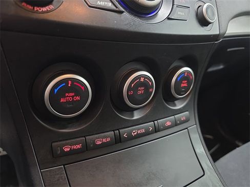 Used 2012 MAZDA MAZDA3 Touring image 22