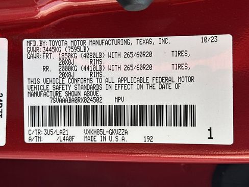 Certified 2024 Toyota Sequoia Platinum image 31