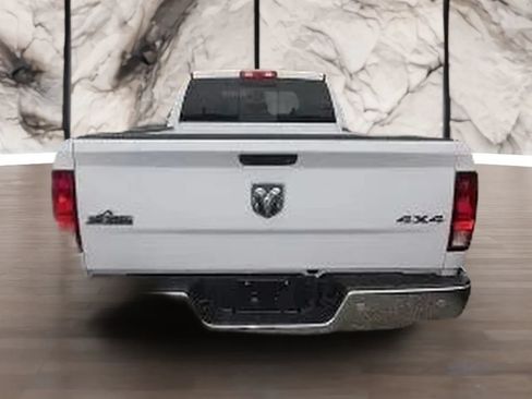 Used 2017 RAM 1500 Big Horn AWD/4WD image 3