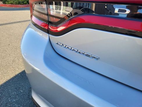 Used 2020 Dodge Charger GT RWD image 6