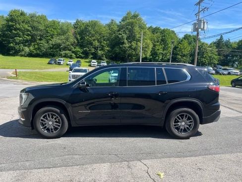 Used 2025 GMC Acadia Elevation AWD/4WD image 9
