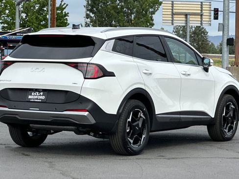 New 2026 Kia Sportage EX AWD/4WD image 4