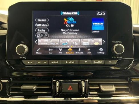 Used 2024 Nissan Pathfinder Rock Creek AWD/4WD image 31