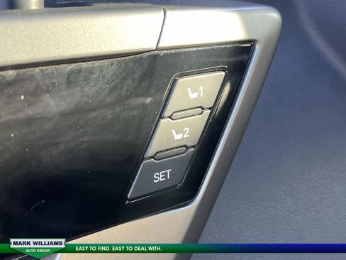 Used 2025 Toyota Tundra Limited image 29