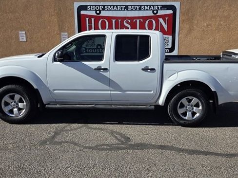 Used 2012 Nissan Frontier SV w/ SV Premium Utility Pkg image 1