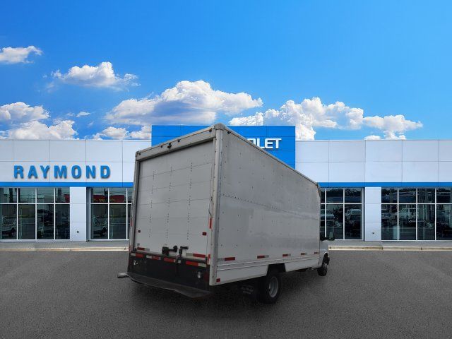 Used 2021 Chevrolet Express 3500 w/ Power Convenience Package RWD image 3