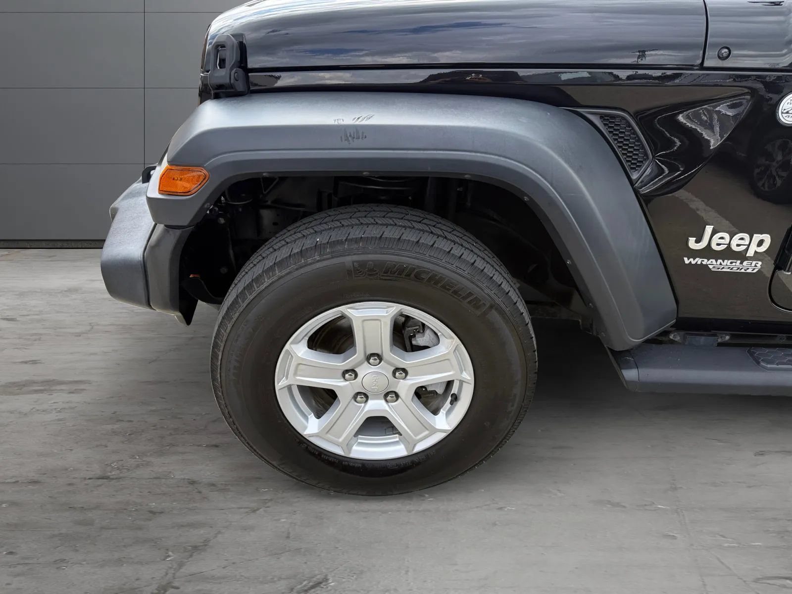 Used 2019 Jeep Wrangler Sport AWD/4WD image 40