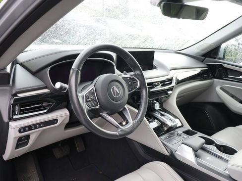 Used 2024 Acura MDX SH-AWD w/ Advance Package image 9
