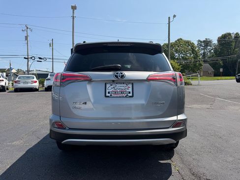 Used 2016 Toyota RAV4 Limited AWD/4WD image 6
