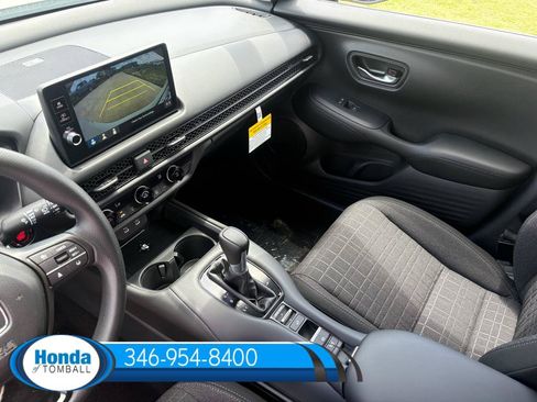New 2027 Honda HR-V LX image 13