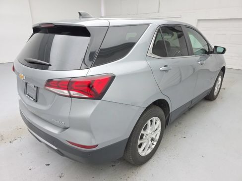 Used 2023 Chevrolet Equinox LT w/ Driver Convenience Package AWD/4WD image 12