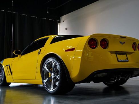 Used 2012 Chevrolet Corvette Grand Sport w/ 4LT Preferred Equipment Group RWD image 32