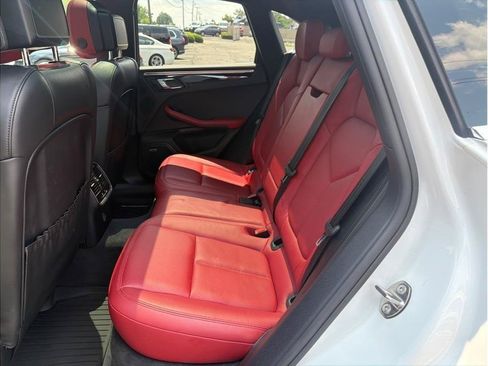 Used 2017 Porsche Macan S AWD/4WD image 13