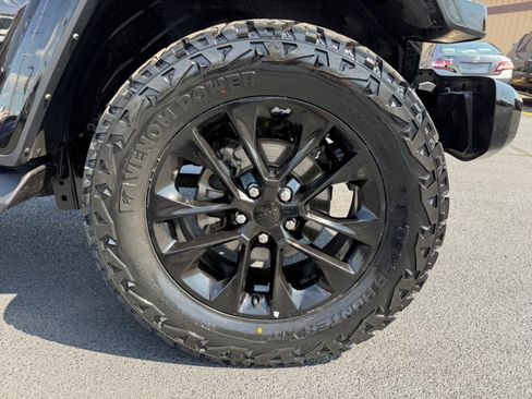 Used 2023 Jeep Gladiator Overland image 30