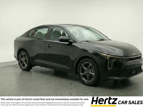 Used 2025 Kia K4 FWD image 1