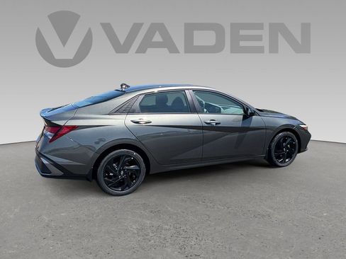 New 2026 Hyundai Elantra Sport FWD image 16