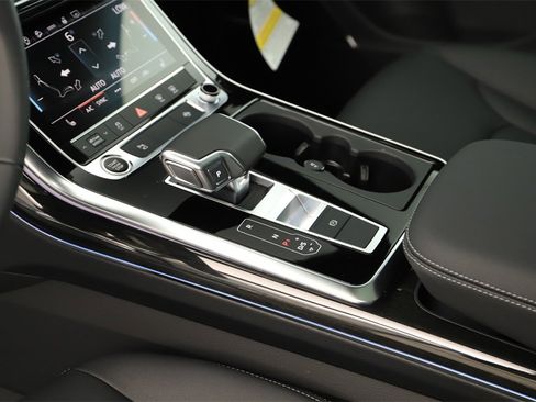 New 2026 Audi Q7 2.0T Premium image 17