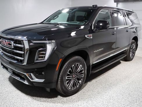 Used 2025 GMC Yukon XL Elevation w/ Elevation Premium Package image 39