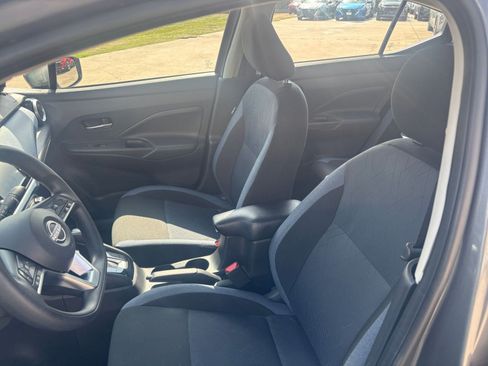 Used 2025 Nissan Versa SV image 24