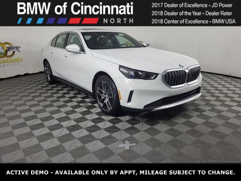New 2026 BMW 530i xDrive AWD/4WD image 1