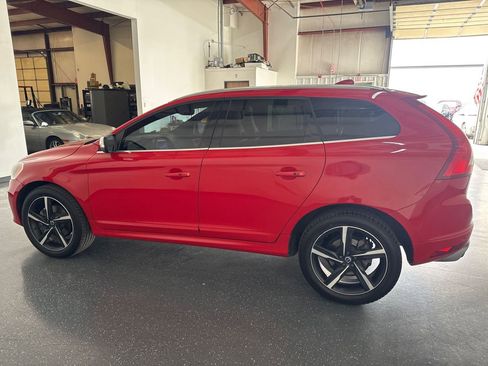 Used 2016 Volvo XC60 T6 R-Design Platinum w/ Climate Package image 7